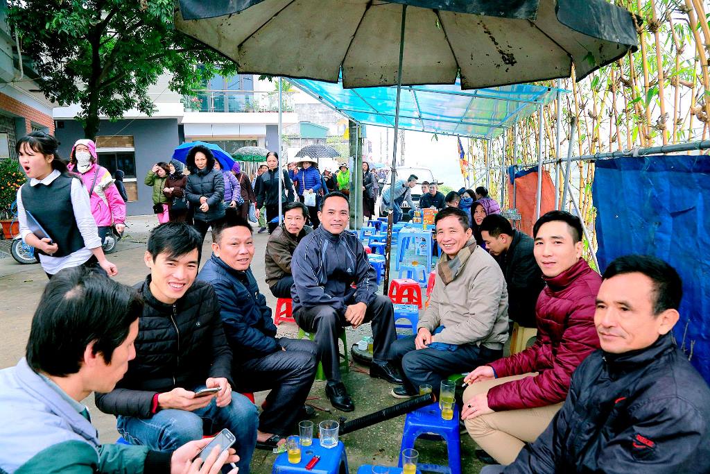 Hơn 10 ngàn người dụ lễ phóng sanh đầu năm