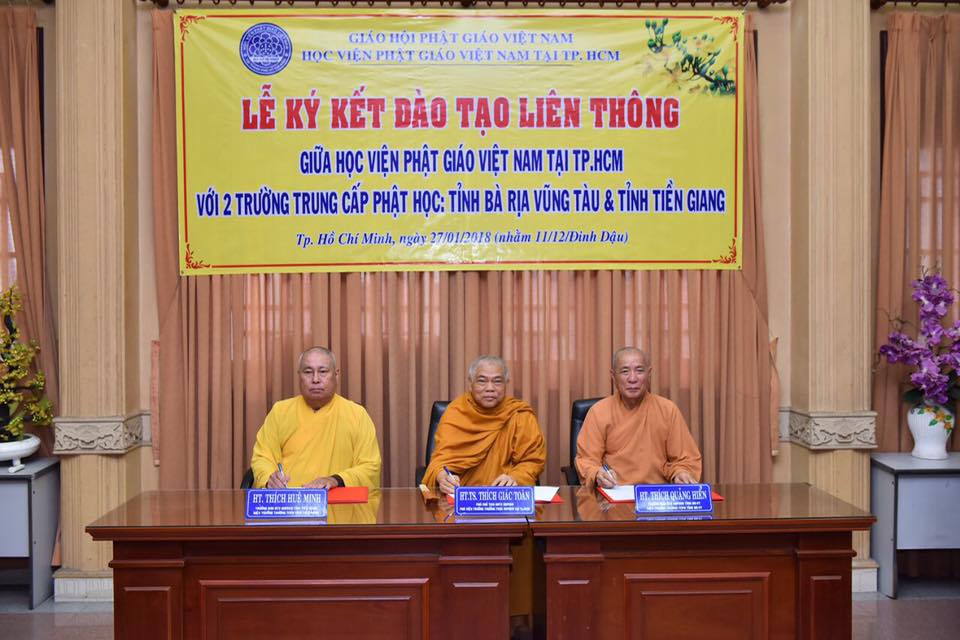Buổi Ký Kết Hợp Tác Đào Tạo Liên Thông Với Trường Cao Trung Phật Học Tỉnh BRVT Và Tỉnh Tiền Giang