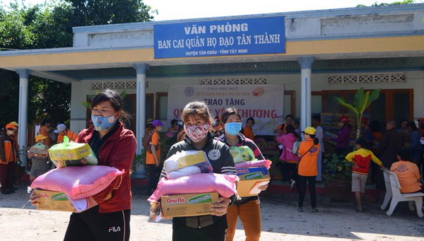 Tổng kết chương trình “Quà Tết Yêu Thương”  tại Tây Ninh, ngày 03/02/2018 (C144)