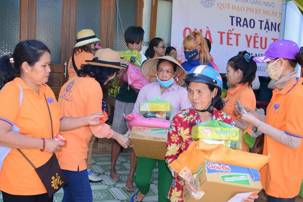 Tổng kết chương trình “Quà Tết Yêu Thương”  tại Tây Ninh, ngày 03/02/2018 (C144)