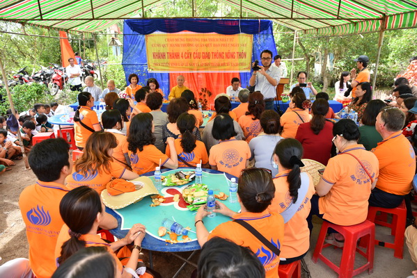 Tổng kết chương trình “Nhịp Cầu Yêu Thương” tại Cà Mau (C143)