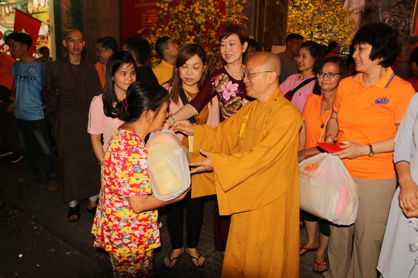 Tổng kết chương trình  “Di Lặc Du Xuân 2018 - Quà Tết Yêu Thương ” (C138)