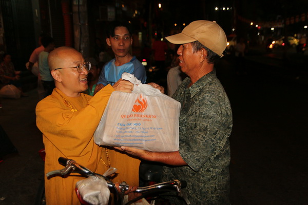 Tổng kết chương trình  “Di Lặc Du Xuân 2018 - Quà Tết Yêu Thương ” (C138)