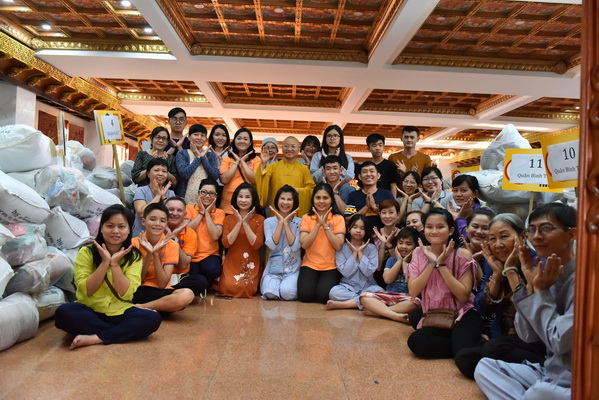Tổng kết chương trình  “Di Lặc Du Xuân 2018 - Quà Tết Yêu Thương ” (C138)