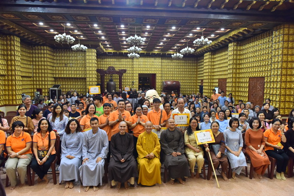 Tổng kết chương trình  “Di Lặc Du Xuân 2018 - Quà Tết Yêu Thương ” (C138)