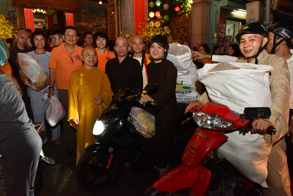 Tổng kết chương trình  “Di Lặc Du Xuân 2018 - Quà Tết Yêu Thương ” (C138)