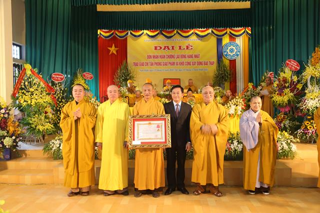 Nam Định: Đón nhận Huân chương LĐ hạng I của Chủ tịch nước- Giáo chỉ tấn phong của Đức Pháp chủ GHPGVN