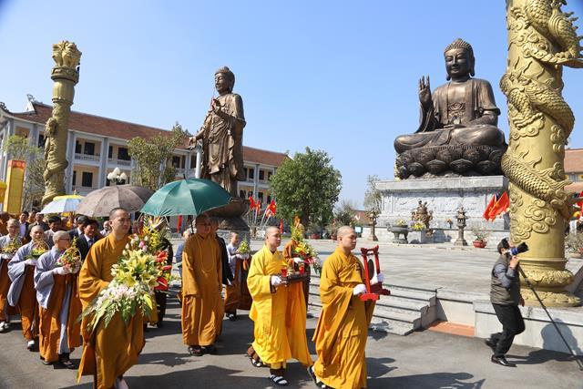 Nam Định: Đón nhận Huân chương LĐ hạng I của Chủ tịch nước- Giáo chỉ tấn phong của Đức Pháp chủ GHPGVN