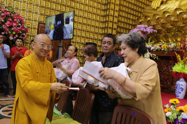 Tổng kết chương trình “Quà Tết Yêu Thương” cho Hộ nghèo  Phường 3, Quận 10, TP.HCM (C148)