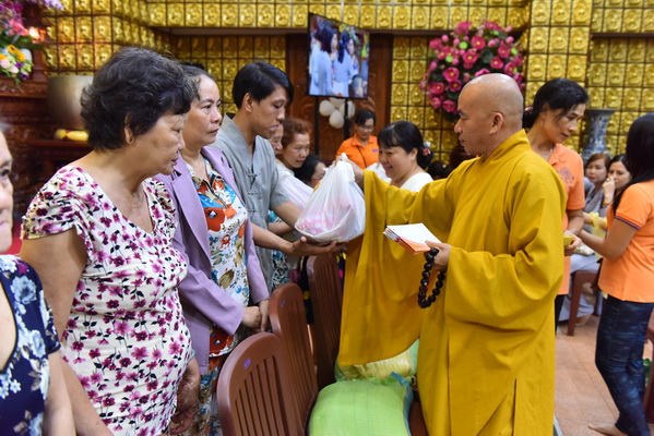 Tổng kết chương trình “Quà Tết Yêu Thương” cho Hộ nghèo  Phường 3, Quận 10, TP.HCM (C148)