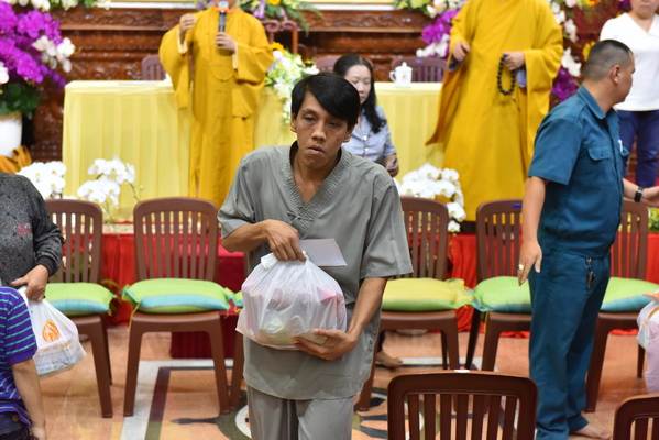 Tổng kết chương trình “Quà Tết Yêu Thương” cho Hộ nghèo  Phường 3, Quận 10, TP.HCM (C148)