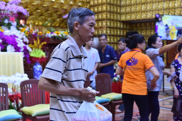 Tổng kết chương trình “Quà Tết Yêu Thương” cho Hộ nghèo  Phường 3, Quận 10, TP.HCM (C148)