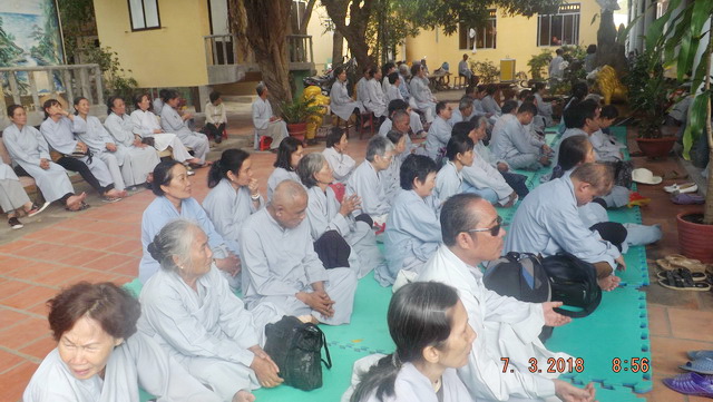 Khóa tu Bát quan trai đầu năm tại chùa Lộc Thọ.
