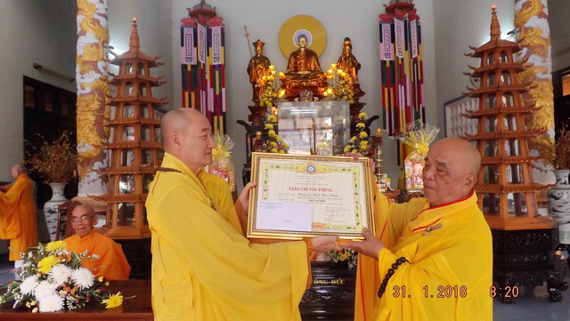 Ninh Hòa: Lễ trao giáo chỉ tấn phong