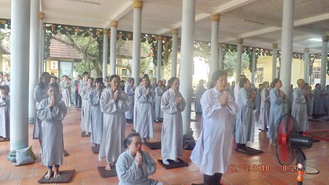 Khóa tu Bát quan trai đầu năm tại chùa Lộc Thọ.