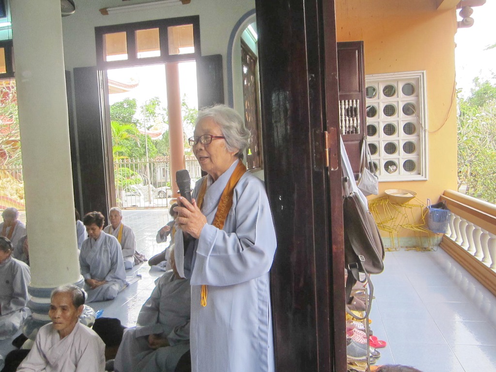 Đạo tràng Bát quan trai chùa Đức Hòa tổng kết cuối năm