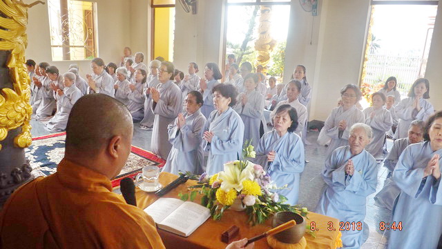 Đạo tràng Bát quan trai chùa Long Thạnh khai khóa đầu năm