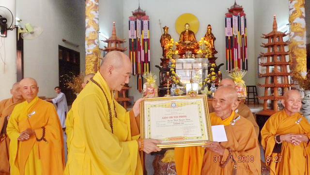Ninh Hòa: Lễ trao giáo chỉ tấn phong