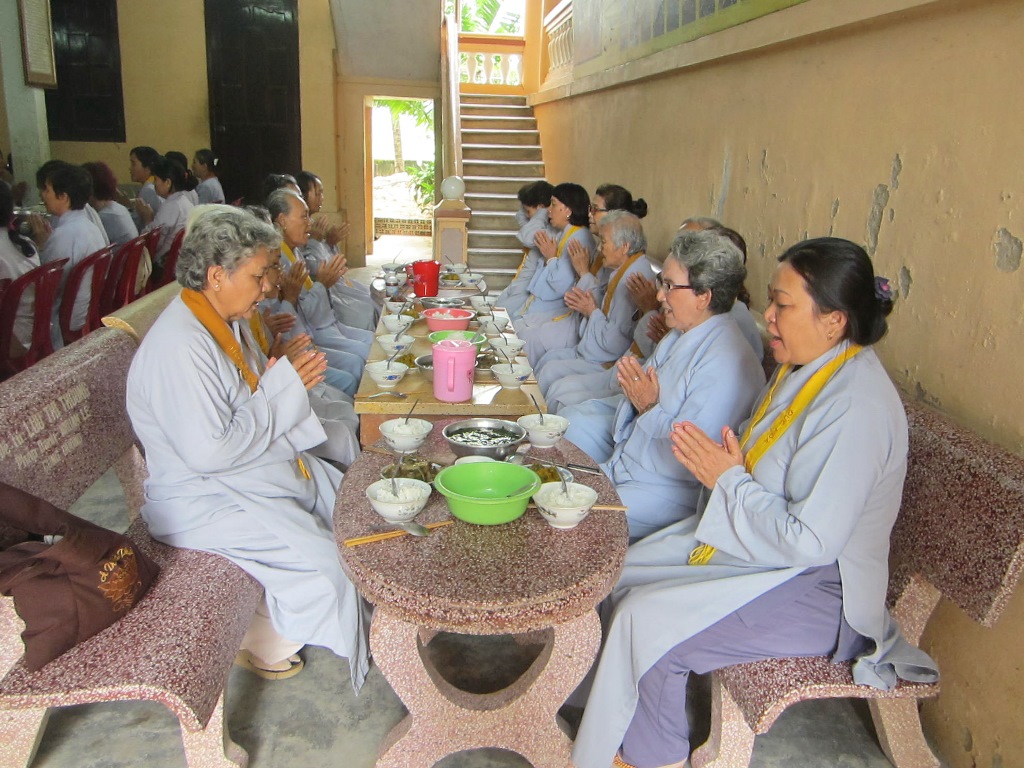 Đạo tràng Bát quan trai chùa Đức Hòa tổng kết cuối năm