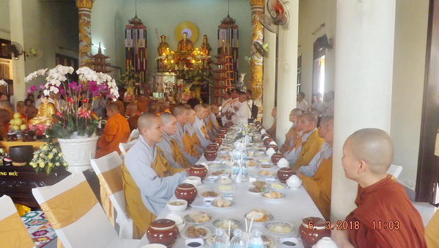 Đức Tăng thống và phái đoàn Phật giáo Sri Lanka thăm chùa Đức Hòa