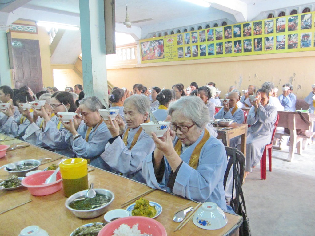 Đạo tràng Bát quan trai chùa Đức Hòa tổng kết cuối năm