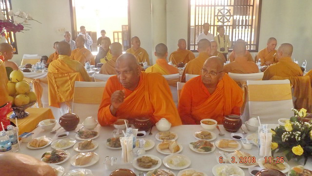 Đức Tăng thống và phái đoàn Phật giáo Sri Lanka thăm chùa Đức Hòa