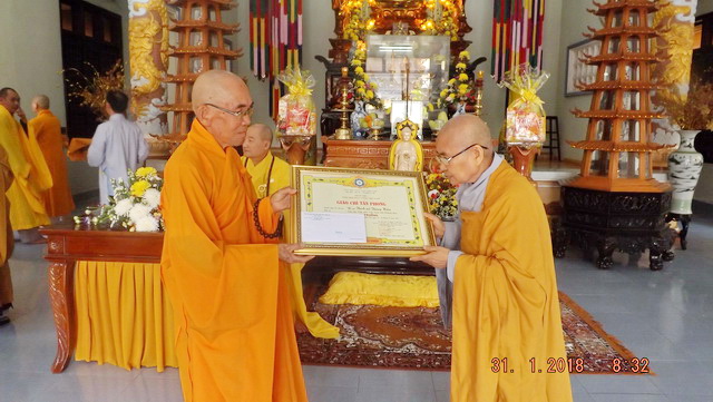 Ninh Hòa: Lễ trao giáo chỉ tấn phong