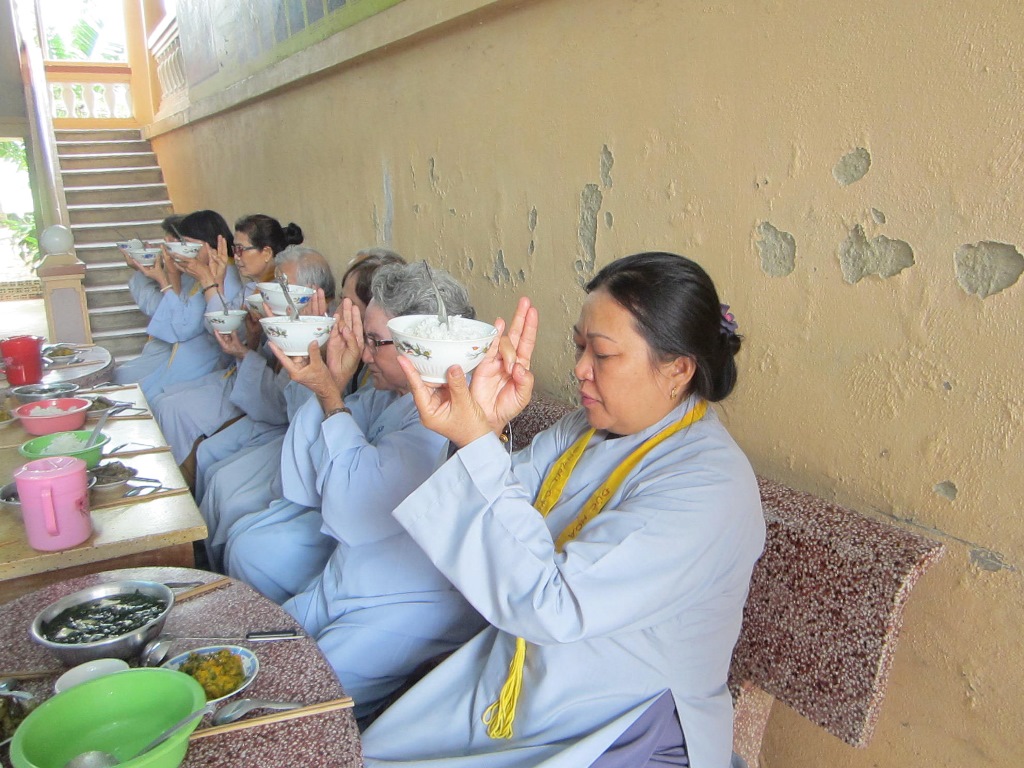 Đạo tràng Bát quan trai chùa Đức Hòa tổng kết cuối năm