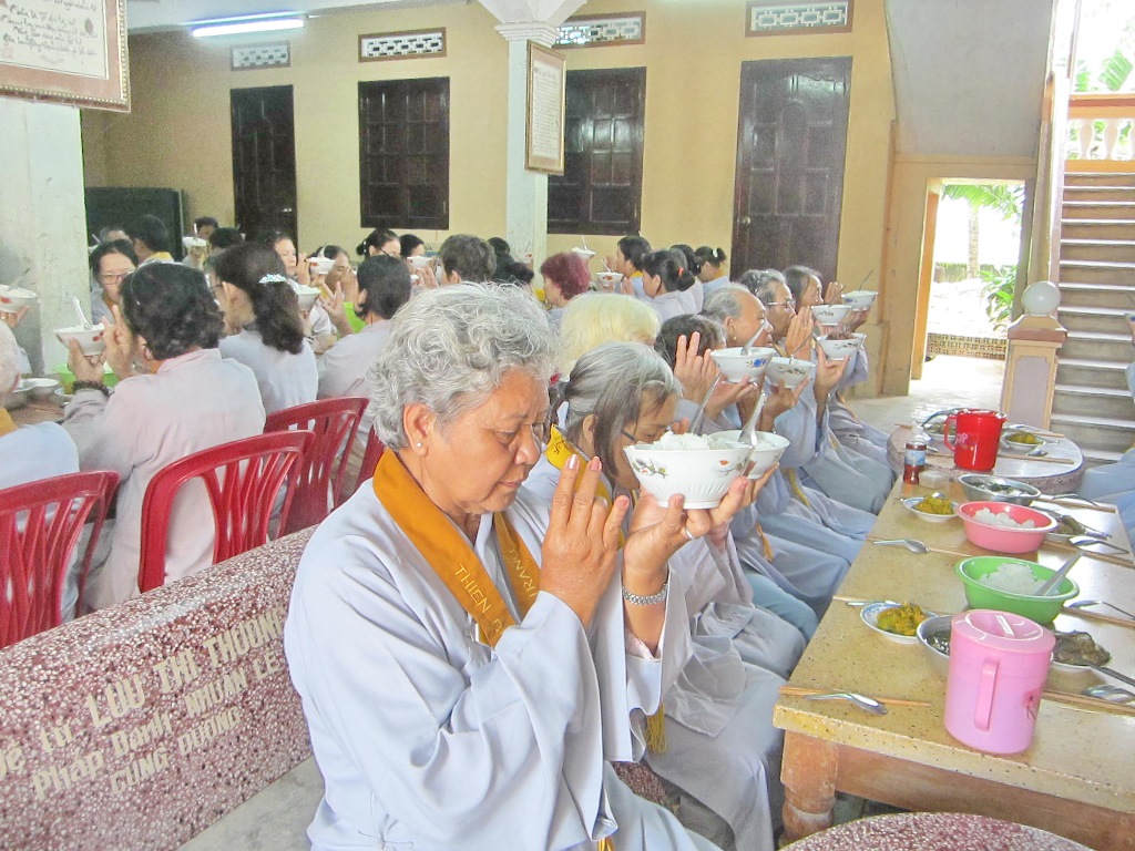 Đạo tràng Bát quan trai chùa Đức Hòa tổng kết cuối năm