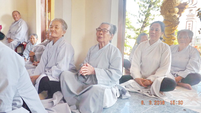 Đạo tràng Bát quan trai chùa Long Thạnh khai khóa đầu năm