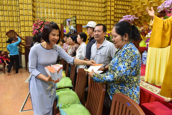Tổng kết chương trình “Quà Tết Yêu Thương” cho Hộ nghèo  Phường 3, Quận 10, TP.HCM (C148)