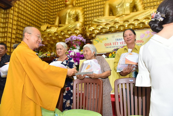 Tổng kết chương trình “Quà Tết Yêu Thương” cho Hộ nghèo  Phường 3, Quận 10, TP.HCM (C148)