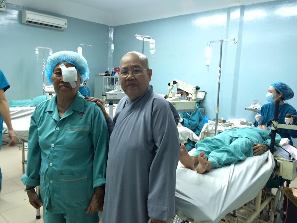 Cầu nối: Cần mổ cườm khô miễn phí, liên hệ chùa Phước Viên