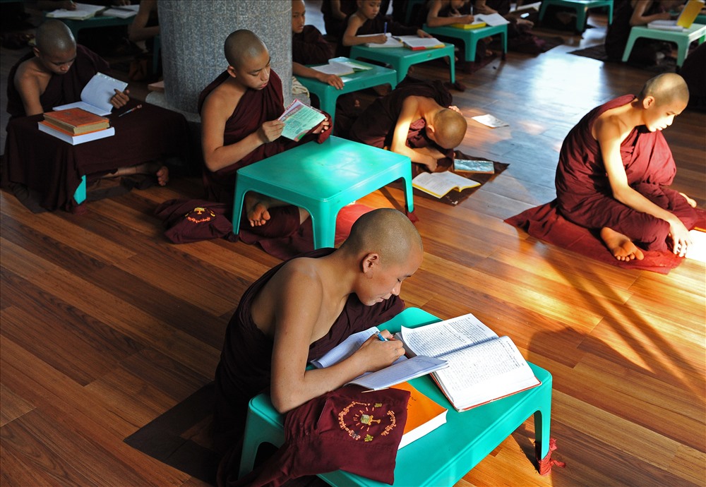 Một sáng ở thiền viện Maha Vihara Forest