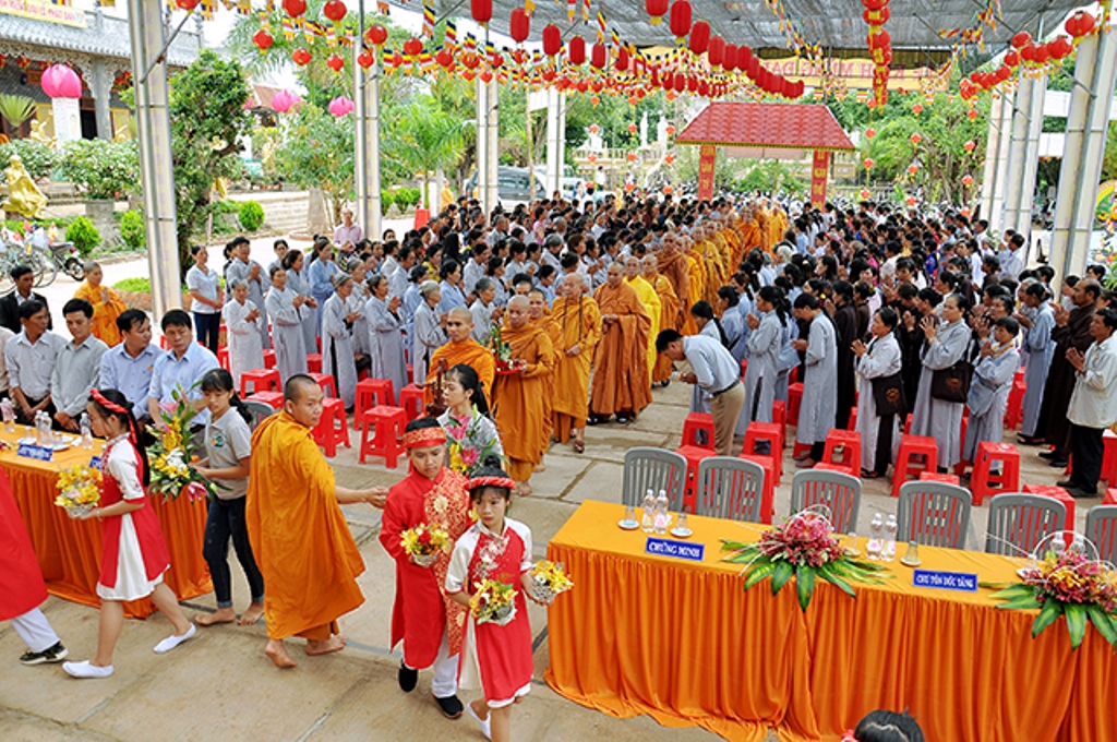 Gia Lai:  Tịnh Xá Ngọc lai Long trọng tổ chức lễ Phật Đản