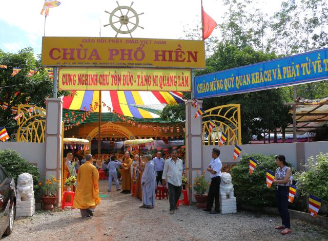 Bình Dương: Đặt đá xây dựng và bổ nhiệm Viện Chủ, Trụ trì chùa Phổ Hiền.