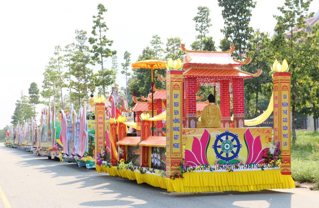 Bình Dương: Tưng bừng chào mừng Đại lễ Phật Đản