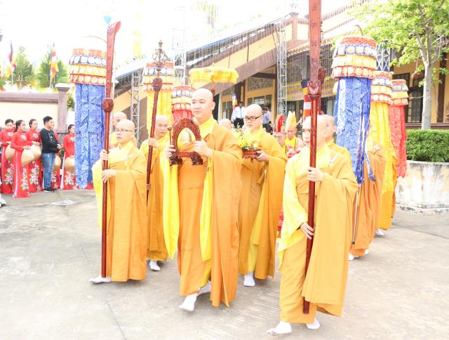 PG Bình Dương: Chào mừng Đại lễ Phật đản PL.2562 – DL.2018