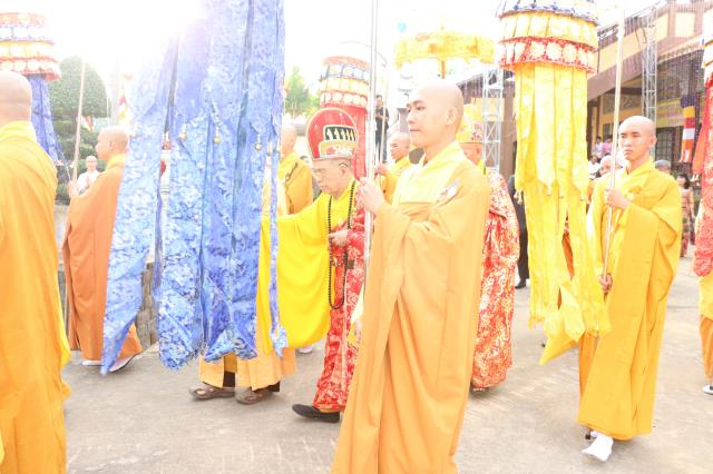 PG Bình Dương: Chào mừng Đại lễ Phật đản PL.2562 – DL.2018