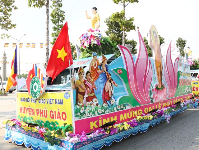Bình Dương: Tưng bừng chào mừng Đại lễ Phật Đản