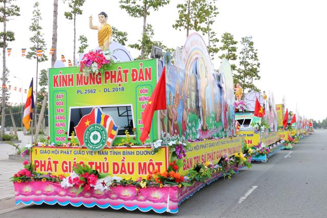 Bình Dương: Tưng bừng chào mừng Đại lễ Phật Đản