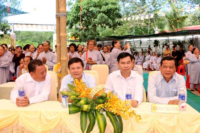 Bình Dương: Đặt đá xây dựng và bổ nhiệm Viện Chủ, Trụ trì chùa Phổ Hiền.