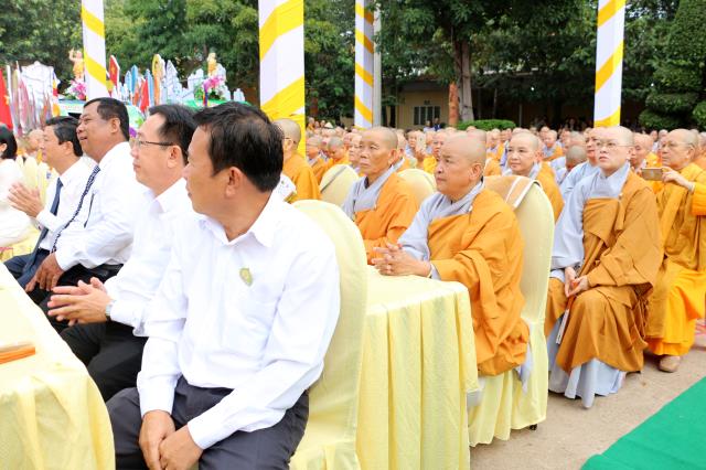 PG Bình Dương: Chào mừng Đại lễ Phật đản PL.2562 – DL.2018
