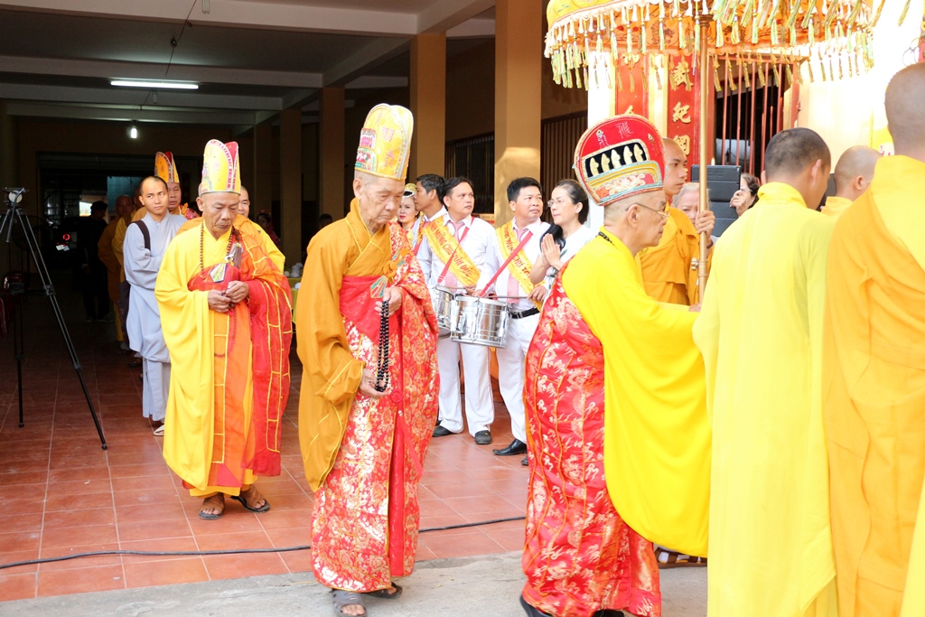 Bình Dương: BTS thị xã Tân Uyên tổ chức Đại lễ Phật Đản PL.2562 – DL.2018