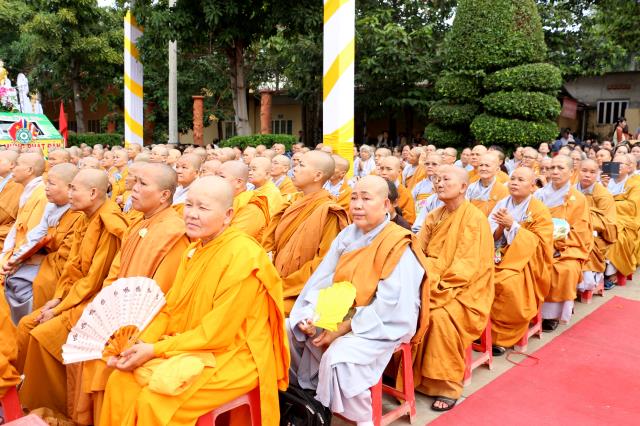 PG Bình Dương: Chào mừng Đại lễ Phật đản PL.2562 – DL.2018