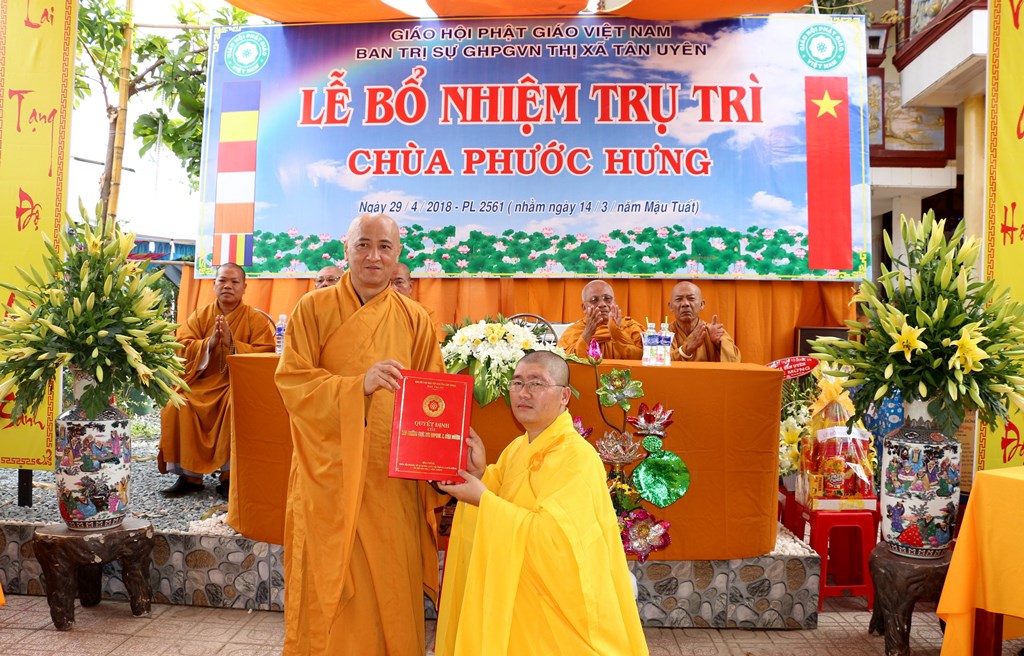 Bình Dương: Lễ bổ nhiệm Trụ trì chùa Phước Hưng.
