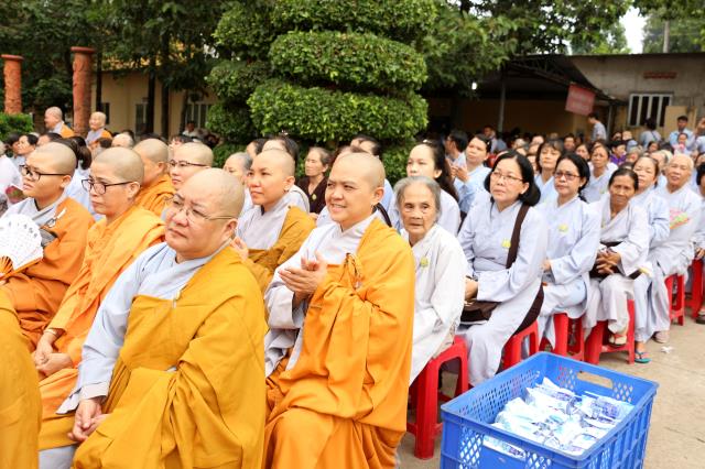 PG Bình Dương: Chào mừng Đại lễ Phật đản PL.2562 – DL.2018