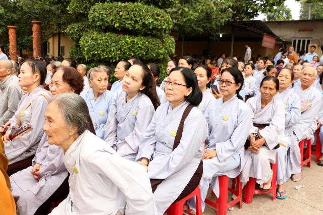PG Bình Dương: Chào mừng Đại lễ Phật đản PL.2562 – DL.2018