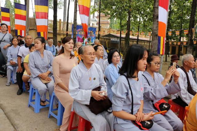 PG Bình Dương: Chào mừng Đại lễ Phật đản PL.2562 – DL.2018
