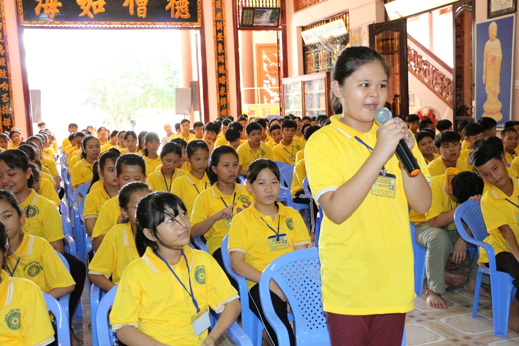 Chùm ảnh: Thời pháp thoại khóa tu “Sen Thanh Mùa Hạ”.